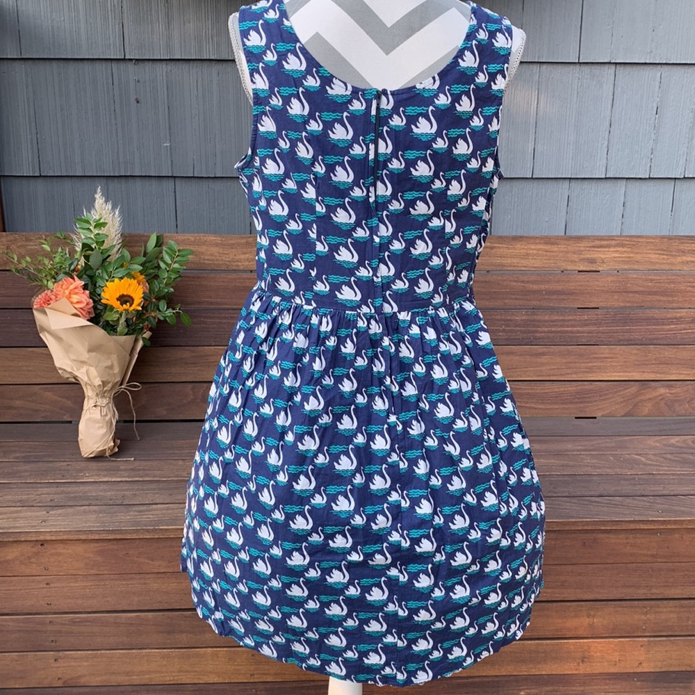 Fervour Swan Dress with POCKETS! XL - Picture 6 of 8
